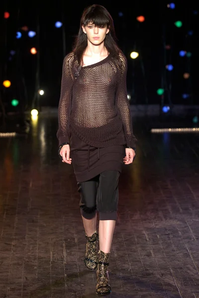 Look 4